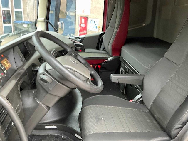 Volvo - fh - vrachtwagen met huifopbouw - 2019 - afbeelding 24 van  44
