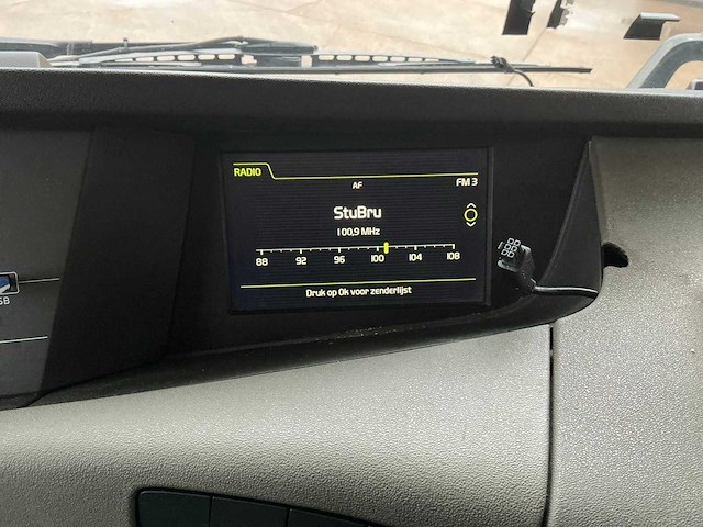 Volvo - fh - vrachtwagen met huifopbouw - 2019 - afbeelding 31 van  47