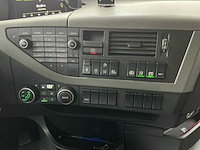 Volvo - fh - vrachtwagen met huifopbouw - 2019 - afbeelding 32 van  47