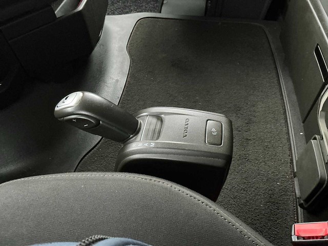 Volvo - fh - vrachtwagen met huifopbouw - 2019 - afbeelding 35 van  47