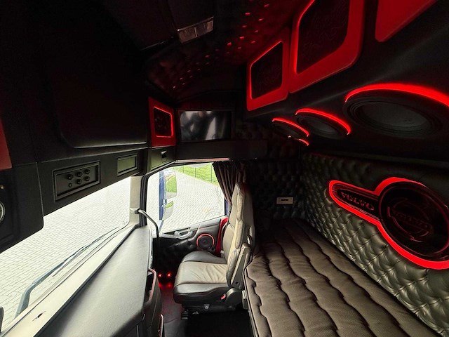 Volvo - fh 16.750 - vollucht - alcoa - 2019 - vrachtwagen - lage km - afbeelding 20 van  51