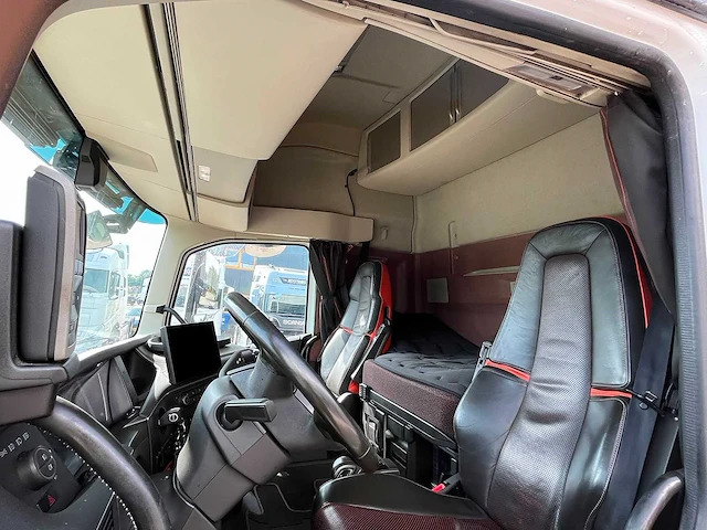 Volvo - fh16 650 - globetrotter xl - i-shift - retarder - full air suspension - 2021 - vrachtwagen - afbeelding 5 van  25
