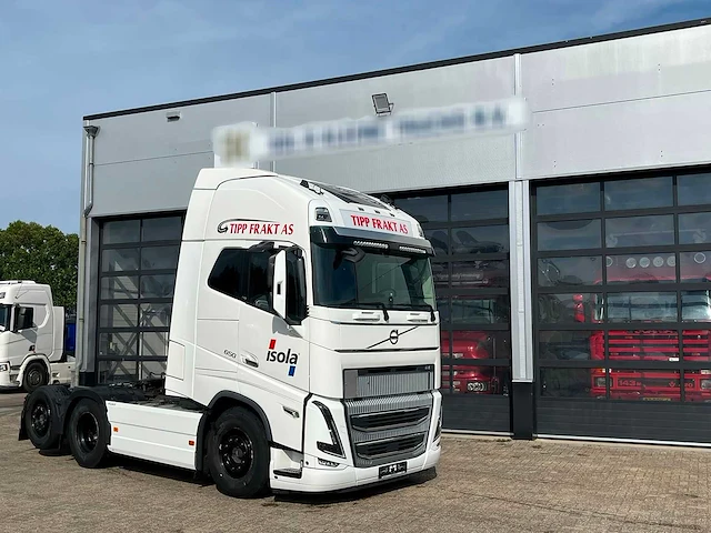 Volvo - fh16 650 - globetrotter xl - i-shift - retarder - full air suspension - 2021 - vrachtwagen - afbeelding 21 van  25