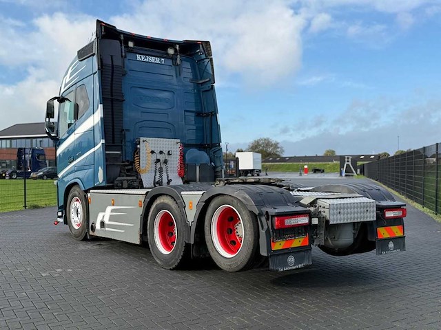 Volvo - fh16.650 - 2017 - vol lucht - vrachtwagen - afbeelding 1 van  4