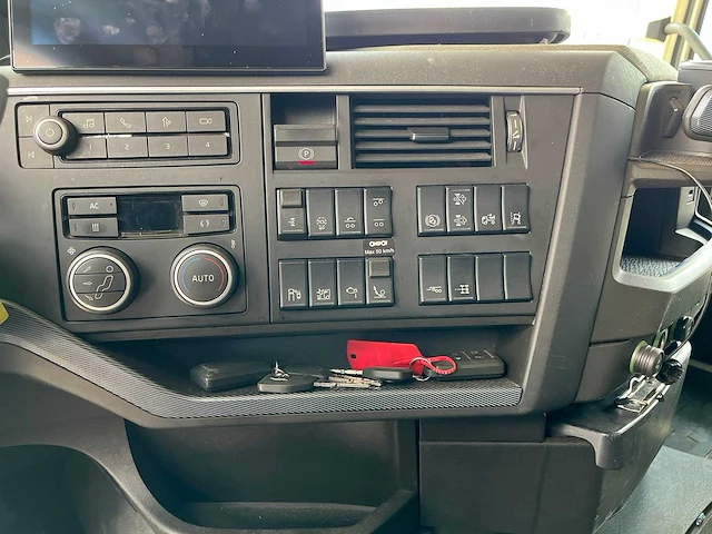 Volvo - fh500 - i-shift - retarder - vollucht - 2021 - vrachtwagen - afbeelding 9 van  24