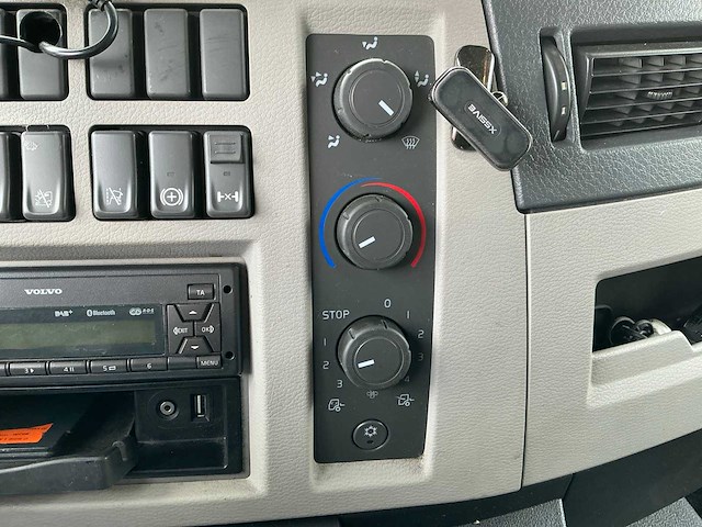 Volvo - fl - bedrijfswagen - afbeelding 2 van  16