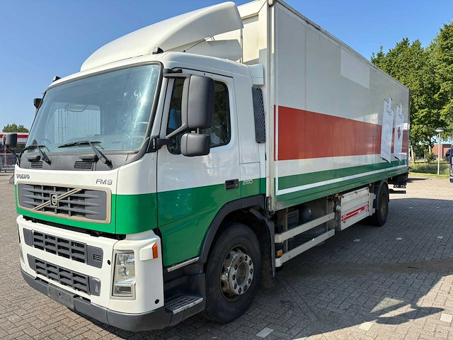 Volvo - fm 9 cooling 260 - vrachtwagen - afbeelding 1 van  12