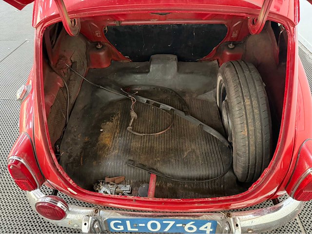 Volvo - kattenrug - 18 sport - pv 544 c - oldtimer - 1965 - afbeelding 12 van  24