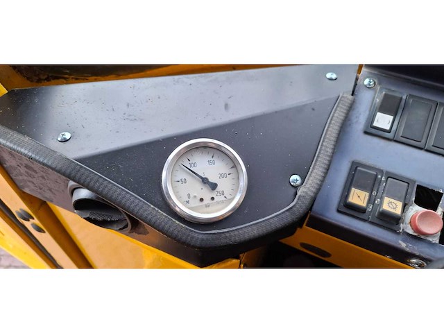 Volvo - l 50 - afbeelding 8 van  21