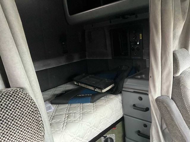 Volvo - nh 12 - torpeo 610 - vrachtwagen -1998 - afbeelding 17 van  34