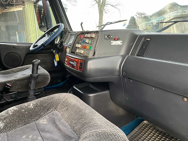 Volvo - nh 12 - torpeo 610 - vrachtwagen -1998 - afbeelding 19 van  34