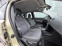 Volvo - s40 - 1.8 kinetic - personenauto - 2004 - afbeelding 4 van  26