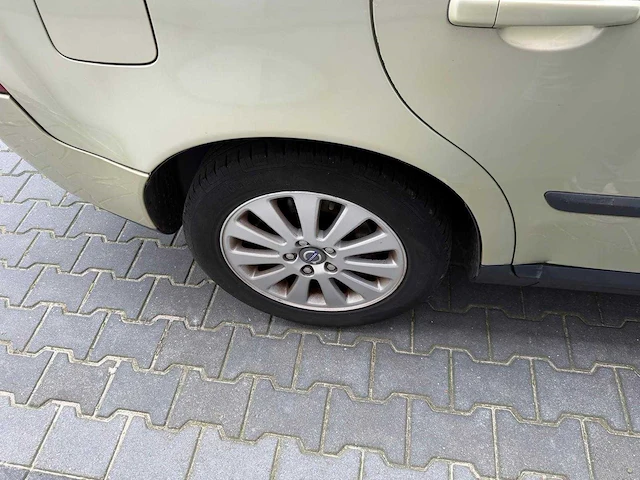 Volvo - s40 - 1.8 kinetic - personenauto - 2004 - afbeelding 6 van  26