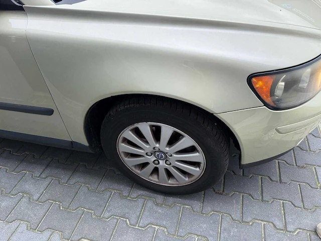 Volvo - s40 - 1.8 kinetic - personenauto - 2004 - afbeelding 7 van  26