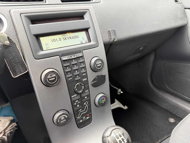 Volvo - s40 - 1.8 kinetic - personenauto - 2004 - afbeelding 23 van  26