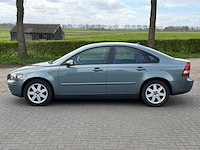 Volvo - s40 - 2.4 summum 91-rt-nb - personenauto - 2005 - afbeelding 10 van  17