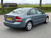 Volvo - s40 - 2.4 summum 91-rt-nb - personenauto - 2005 - afbeelding 13 van  17
