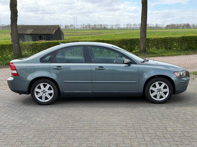 Volvo - s40 - 2.4 summum 91-rt-nb - personenauto - 2005 - afbeelding 6 van  12