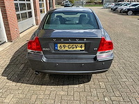 Volvo - s60 - 2.4 d5 drivers ed. - personenauto - 2008 - afbeelding 19 van  19