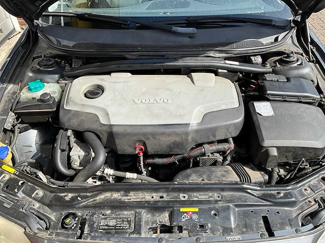 Volvo - s60 - 2.4 d5 drivers ed. - personenauto - 2008 - afbeelding 5 van  11