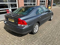 Volvo - s60 - 2.4 d5 drivers ed. - personenauto - 2008 - afbeelding 9 van  11