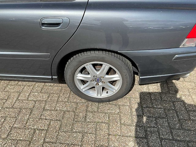 Volvo - s60 - 2.4 d5 drivers ed. - personenauto - 2008 - afbeelding 8 van  29