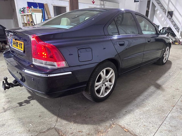Volvo - s60 - 2.5t summum automaat- 14-rk-vx- 2005 - afbeelding 16 van  21
