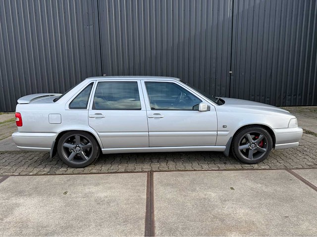 Volvo - s70 - 2.3 t-5 exclusive - car - 1997 - afbeelding 17 van  21