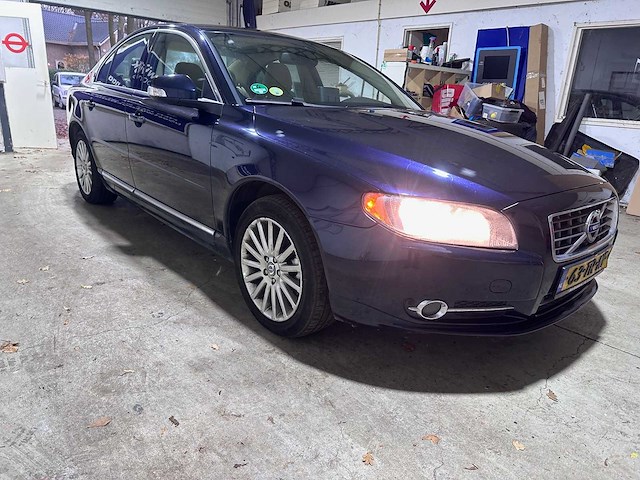 Volvo - s80 - 2.5 t momentum - 63-tr-nf - afbeelding 10 van  11