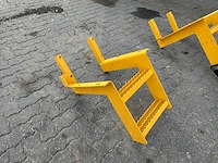 Volvo - trapjes shovel f-serie - trapjes volvo shovel f-serie (2x) - afbeelding 2 van  6