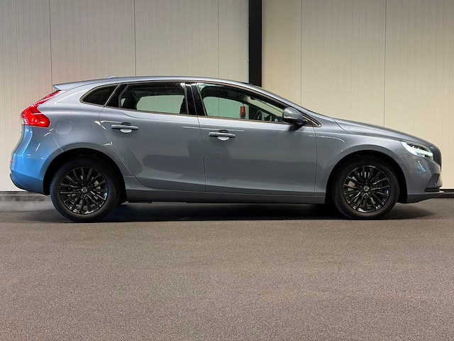 Volvo - v40 - 1.5 t2 nordic+ 2017 ng-667-h iaw - afbeelding 13 van  23