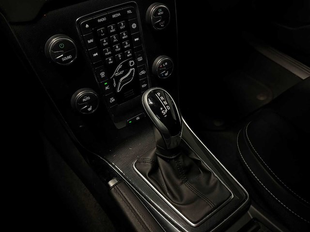 Volvo - v40 - 1.5 t2 nordic+ 2017 ng-667-h iaw - afbeelding 20 van  23