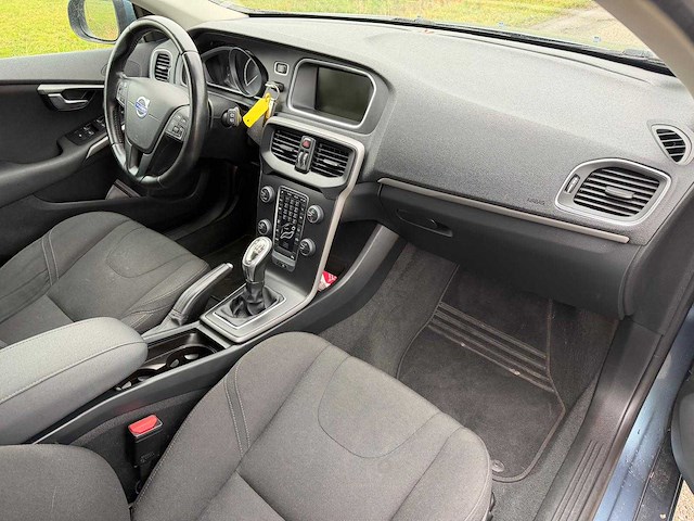 Volvo - v40 - 1.6 t3 kinetic 99-zdh-4 2012 iaw - afbeelding 4 van  16