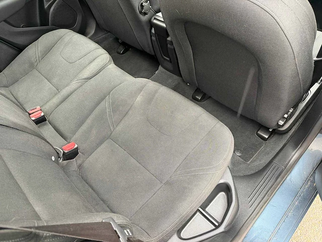 Volvo - v40 - 1.6 t3 kinetic 99-zdh-4 2012 iaw - afbeelding 3 van  16