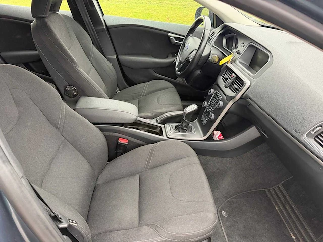 Volvo - v40 - 1.6 t3 kinetic 99-zdh-4 2012 iaw - afbeelding 5 van  16