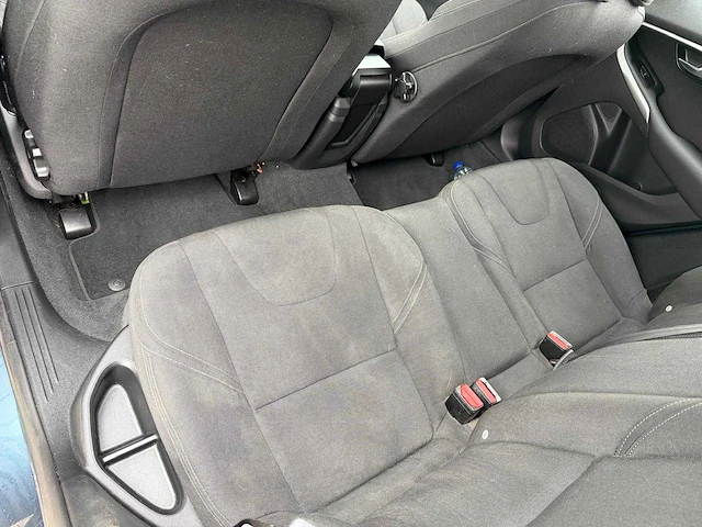 Volvo - v40 - 1.6 t3 kinetic 99-zdh-4 2012 iaw - afbeelding 16 van  16