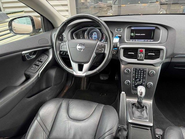 Volvo - v40 - 1.6 t4 summum - 91-zrr-9- 2013 iaw - afbeelding 10 van  24