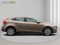 Volvo - v40 - 1.6 t4 summum - 91-zrr-9- 2013 iaw - afbeelding 19 van  24