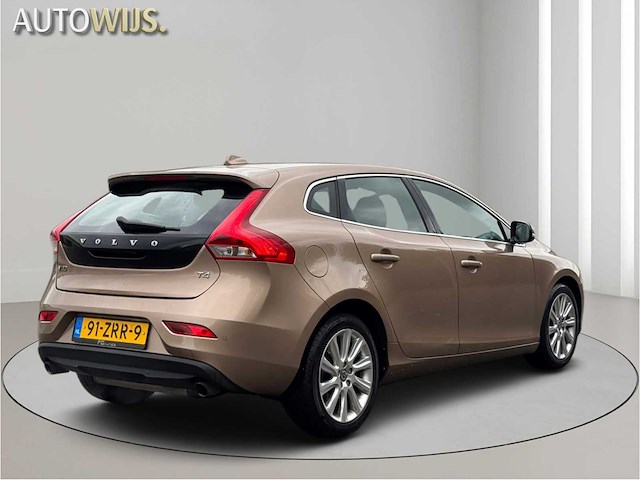 Volvo - v40 - 1.6 t4 summum - 91-zrr-9- 2013 iaw - afbeelding 20 van  24