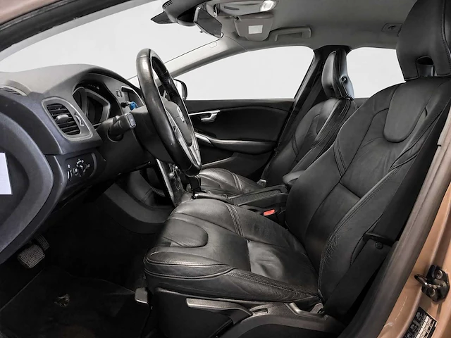 Volvo - v40 - 1.6 t4 summum 91-zrr-9 2013 iaw - afbeelding 4 van  15