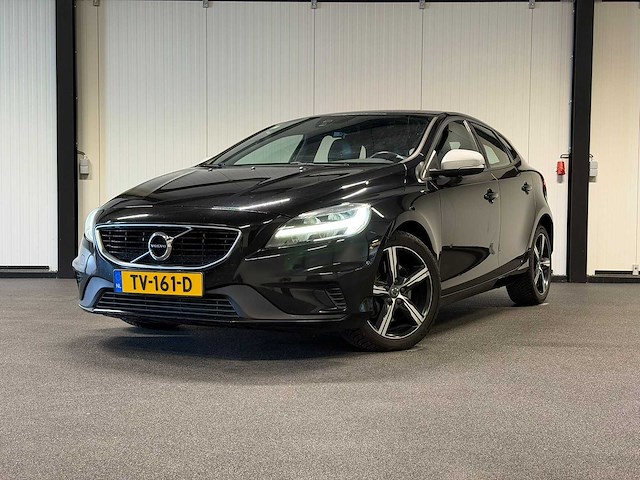 Volvo - v40 - 2.0 d2 kinetic - tv-161-d- 2016 iaw - afbeelding 9 van  17