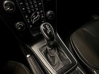 Volvo - v40 - 2.0 d2 kinetic tv-161-d- 2016 iaw - afbeelding 18 van  22