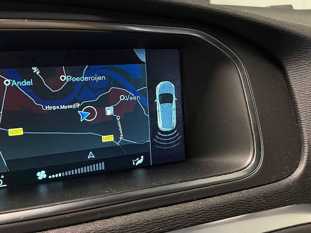 Volvo - v40 - 2.0 d2 kinetic tv-161-d- 2016 iaw - afbeelding 21 van  22