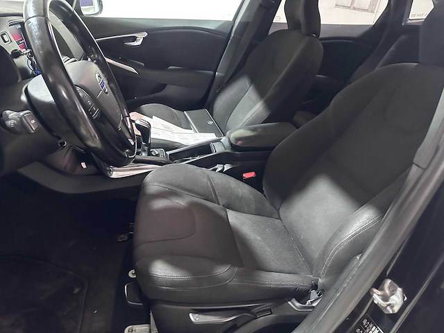Volvo - v40 - 2.0 d4 momentum bns - 7-xxk-52 - afbeelding 5 van  13