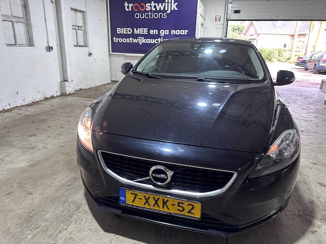 Volvo - v40 - 2.0 d4 momentum bns - 7-xxk-52 - afbeelding 11 van  13