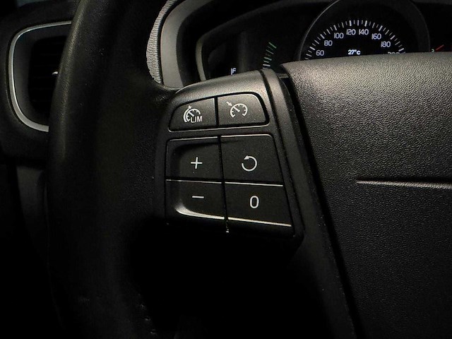 Volvo - v40 - 2.0 t2 momentum l-617-kf 2016 iaw - afbeelding 13 van  23