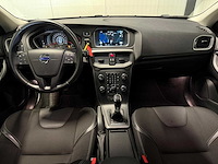 Volvo - v40 - 2.0 t2 momentum l-617-kf 2016 iaw - afbeelding 20 van  23