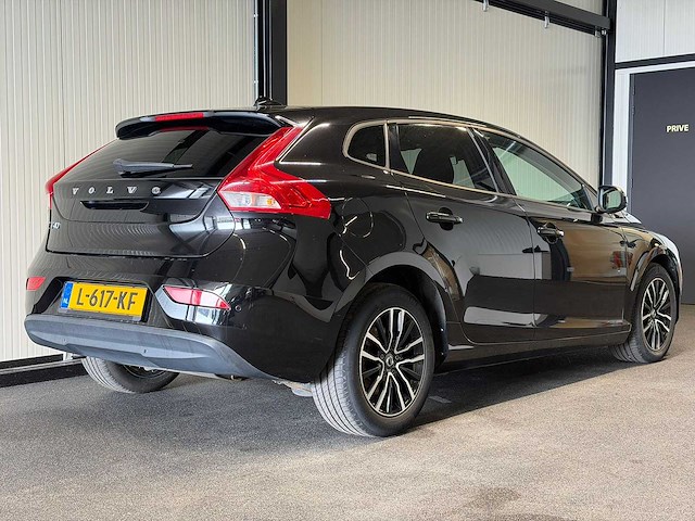 Volvo - v40 - 2.0 t2 momentum l-617-kf 2016 iaw - afbeelding 21 van  23