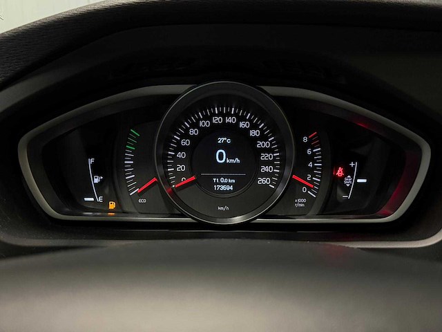 Volvo - v40 - 2.0 t2 momentum l-617-kf 2016 iaw - afbeelding 4 van  23
