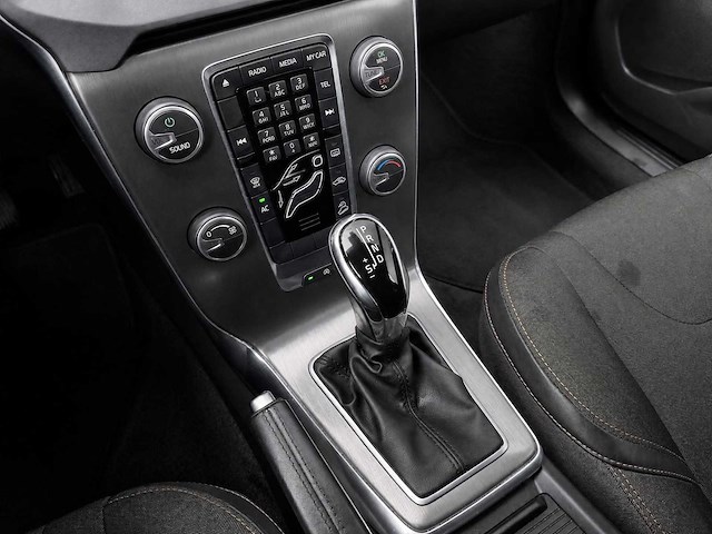 Volvo - v40 cross country - - xs-864-x- 2013 iaw - afbeelding 10 van  15